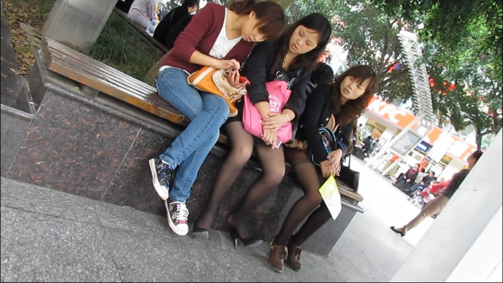 streetsnapshoep[00 01 19][20181209 202853 5]